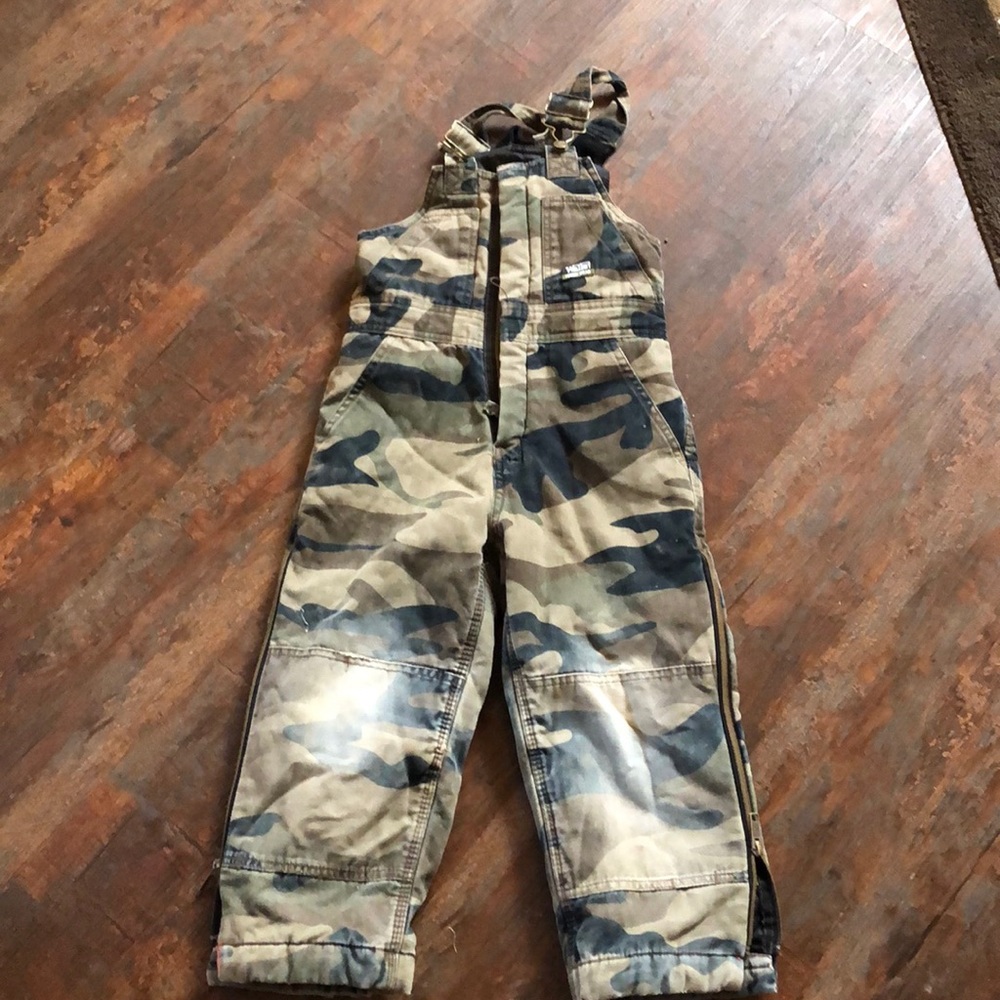 Snow pants walls tough wear